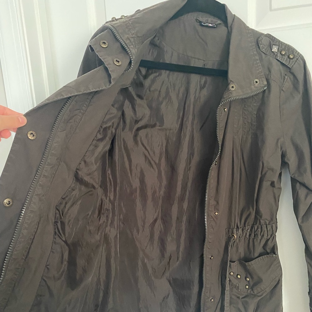 Jacket - Picture 4 of 6